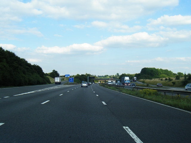 File:M42 at Junction 2 eastbound - Geograph - 3102631.jpg