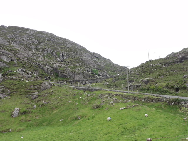 File:R575 passing up through the mountain - Geograph - 4549101.jpg