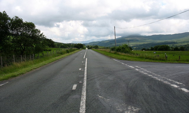 File:The 'Trawsfynydd Straight' on the A470 looking south - Geograph - 493222.jpg