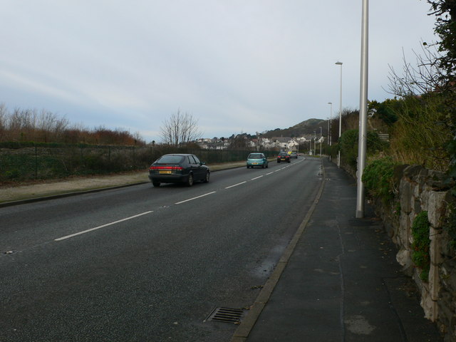 File:The A546 Glan y Mor Road, Tywyn - Geograph - 2799735.jpg