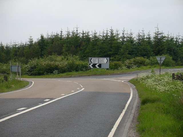 File:A704 & A706 Junction at Millers Moss - Geograph - 462164.jpg