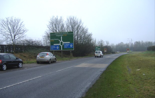 File:Lay-by, north of M4 junction 17 - Geograph - 300447.jpg