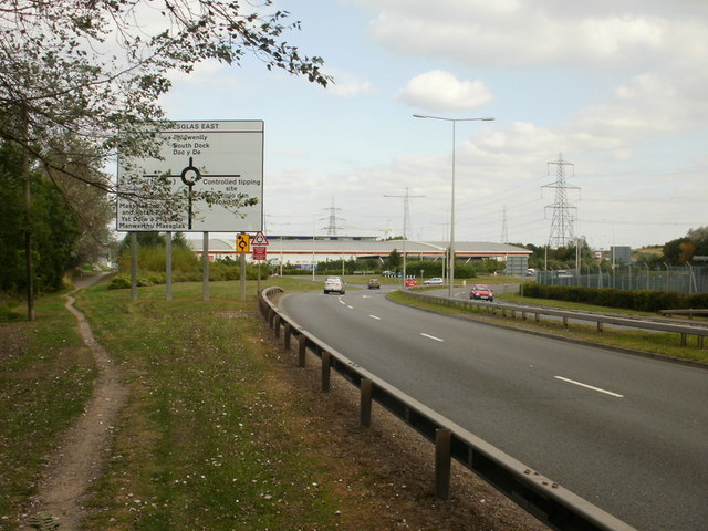 File:Pedestrian track beside Docks Way - Geograph - 1493614.jpg