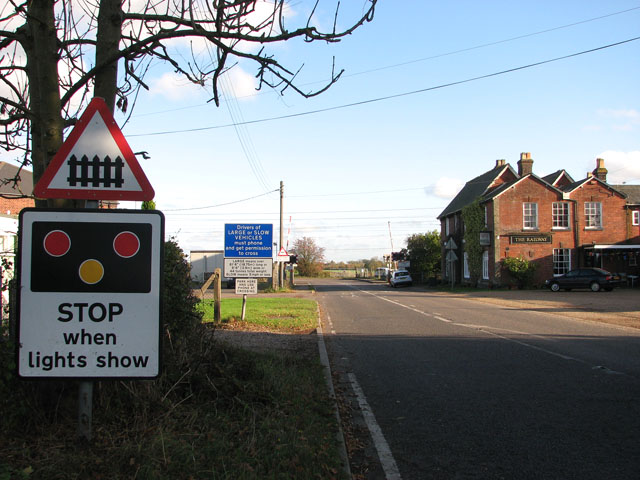 File:Approaching the level crossing on Station Road (B1134) - Geograph - 1572365.jpg