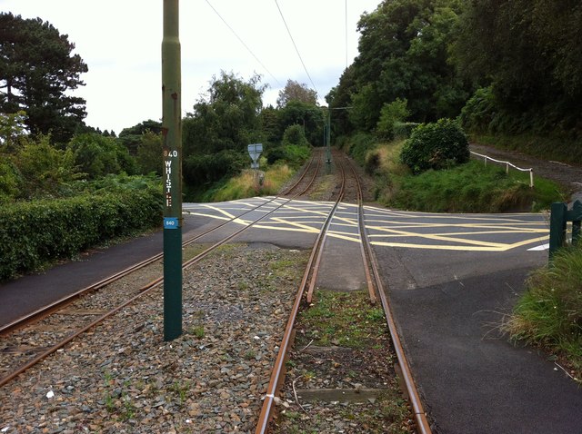 File:A15 crossing at Bellevue tram stop (C) Andrew Abbott - Geograph - 3166993.jpg