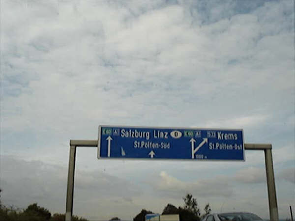 File:Austria- A1 westbound approaching Linz - Coppermine - 988.jpg