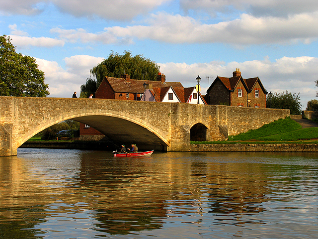 File:Abingdon Bridge - Geograph - 291335.jpg