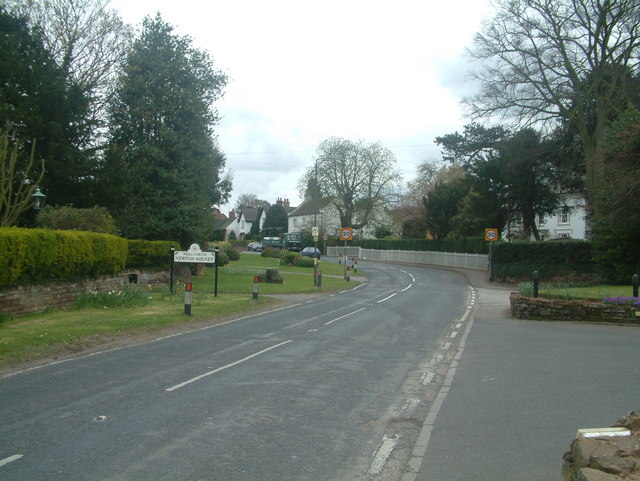 File:Entering Newton Solney from Burton on Trent - Geograph - 397654.jpg