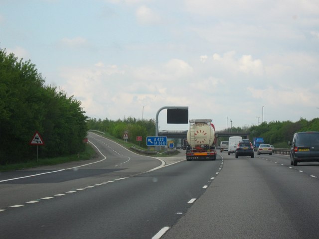 File:M40 Motorway, Heading North. Junction 11 Slip Road For A422 - Geograph - 1282043.jpg