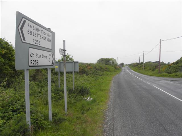 File:R258 Road at Coshclady - Geograph - 2424891.jpg