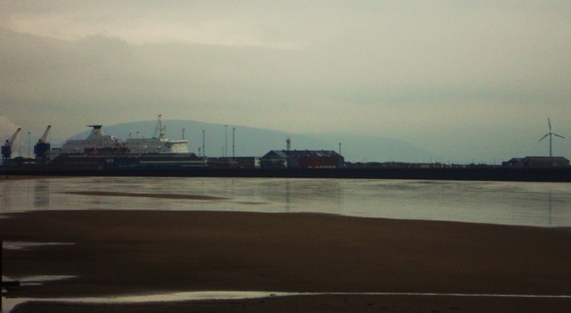 File:West Pier and Swansea Ferry - Geograph - 2330801.jpg