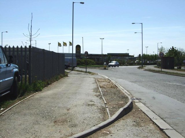 File:Midday Traffic - Geograph - 418563.jpg