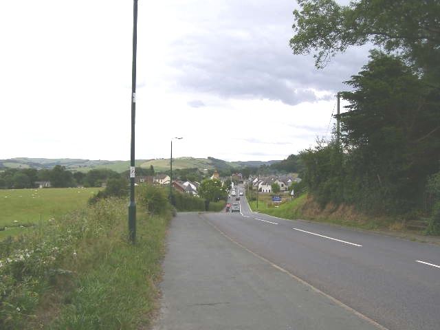 File:Road from Pentre-llyn.jpg