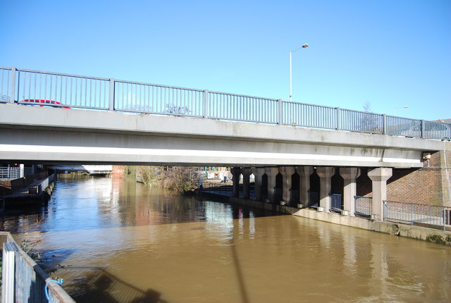 File:Onslow Street Bridge (C) N Chadwick - Geograph - 3959012.jpg