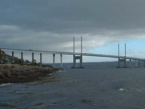 File:A9 Kessock Bridge - Coppermine - 1315.JPG