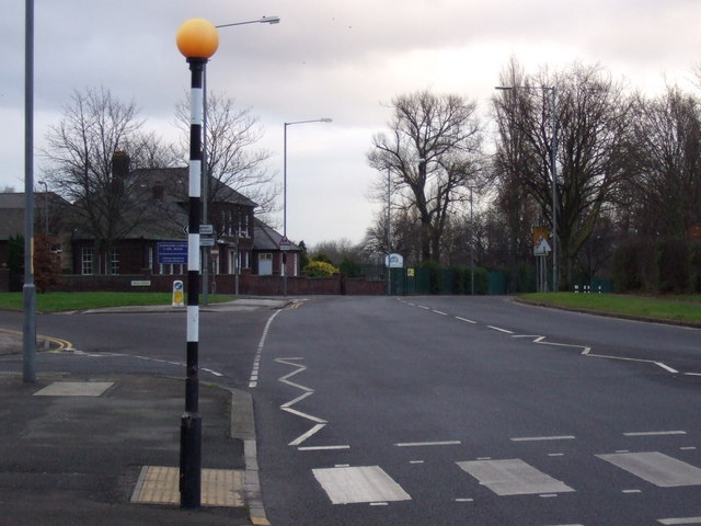 File:Belasis Avenue (B1275), Billingham (C) JThomas - Geograph - 3293411.jpg