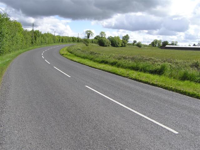 File:Road at Gubbakip, Boa Island - Geograph - 449548.jpg