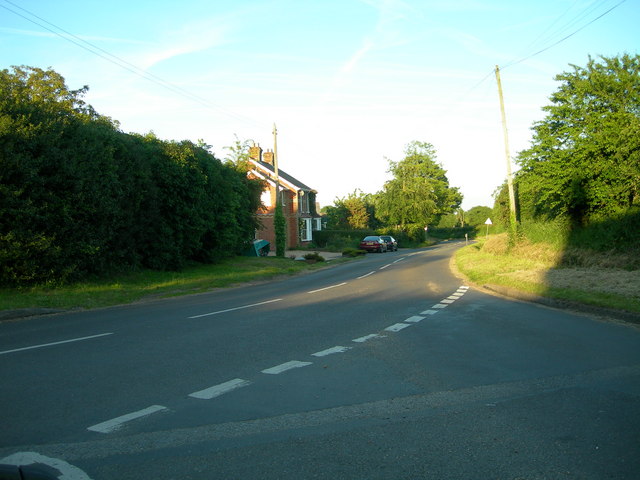 File:B3084 at Awbridge - Geograph - 180007.jpg