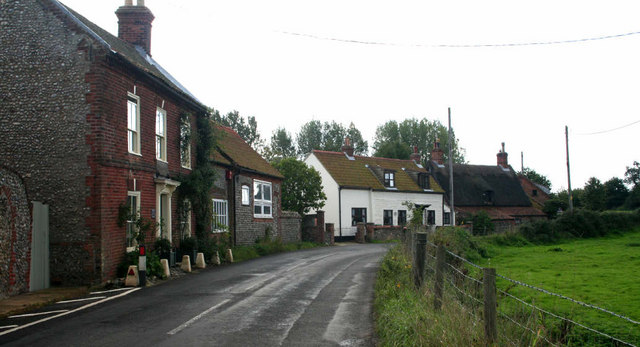 File:Cottages, Thornage - Geograph - 304945.jpg