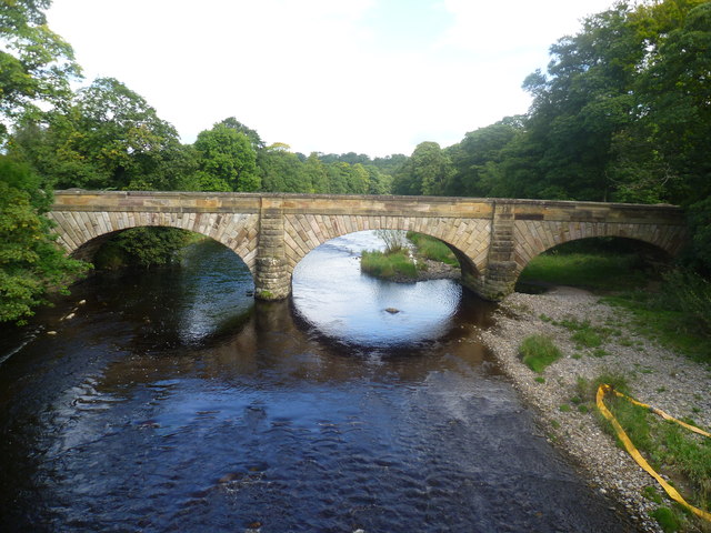 File:Lower Hodder Bridge - Geograph - 2577620.jpg