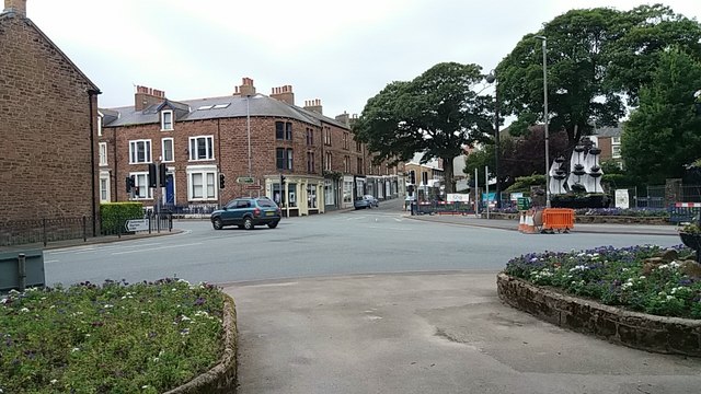 File:Netherhall Corner - Geograph - 5515357.jpg