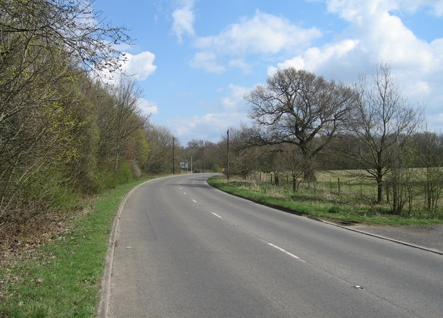 File:Slight curve - Farleigh Road - Geograph - 780998.jpg - Roader's  Digest: The SABRE Wiki