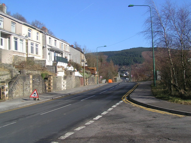 File:Aberbeeg road, Aberbeeg - Geograph - 688136.jpg