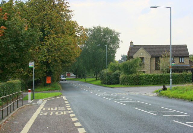 File:The B3090 entering Frome - Geograph - 978795.jpg