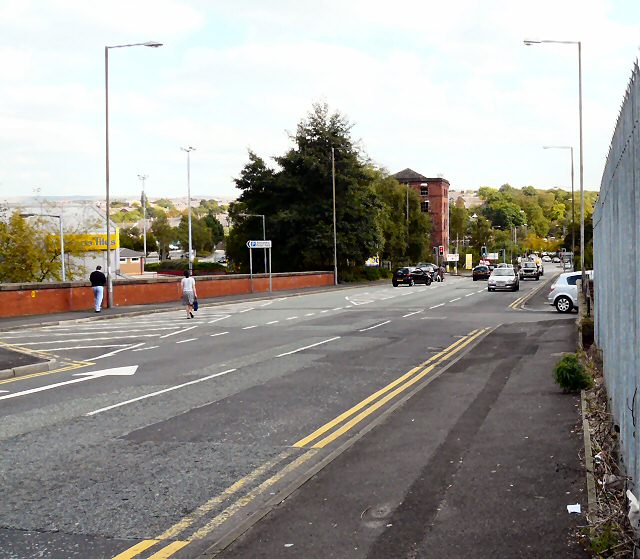 File:Park Road, Oldham - Geograph - 1495201.jpg