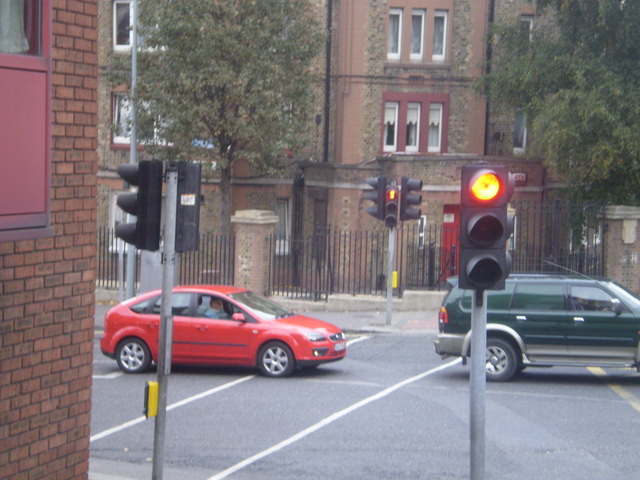 File:Peek Elites, Upper Bridge St, Dublin. - Coppermine - 15671.jpg