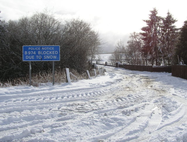 File:Cairn o' Mount closed - Geograph - 1153469.jpg