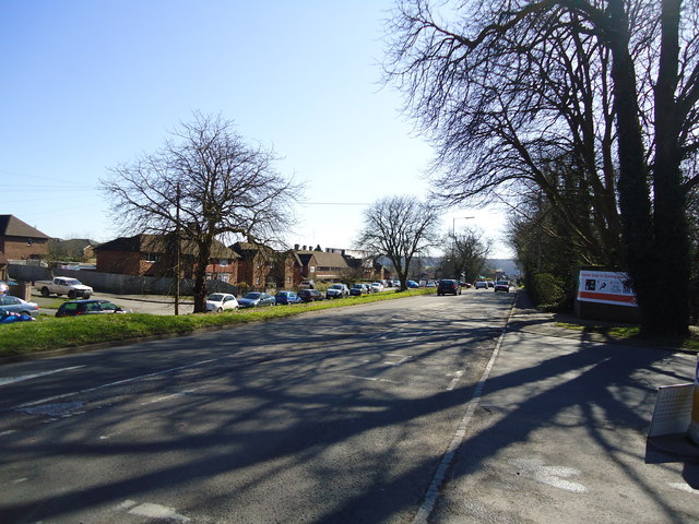 File:Godstone Hill, Godstone - Geograph - 2315242.jpg