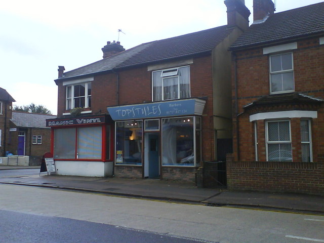 File:Hatfield Road - Geograph - 993093.jpg