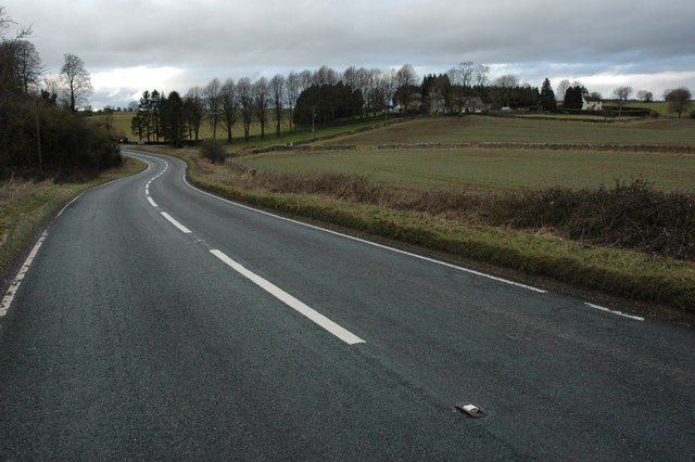 File:A436 passing Westfield - Geograph - 1735221.jpg