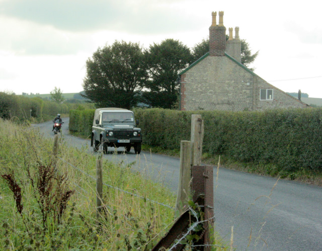 File:B3095 with traffic passing Laurel Cottage - Geograph - 1515215.jpg