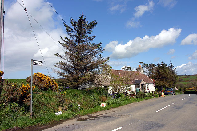 File:Cottage on the main road (C) Andy Stephenson - Geograph - 7553.jpg