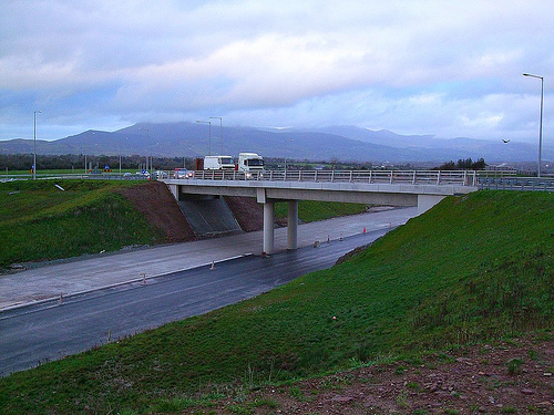 File:The M8 under construction at junction 13, south of Mitchelstown. - Coppermine - 21121.jpg