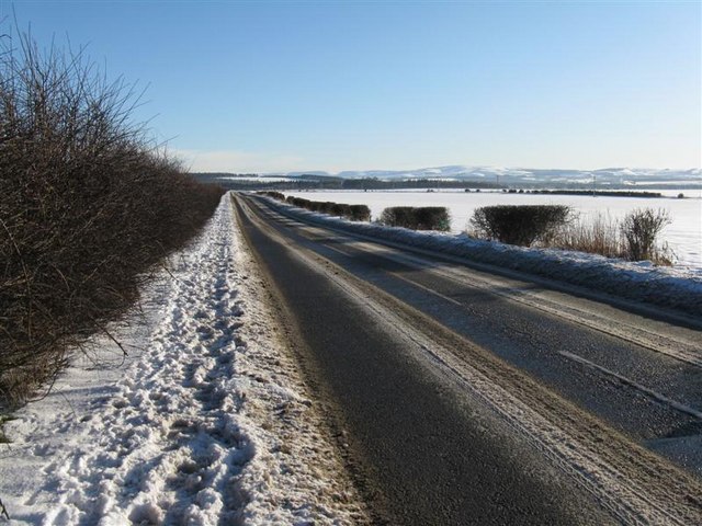 File:The road to Pencaitland -B6355- - Geograph - 1650969.jpg