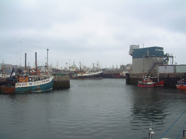 File:Fraserburgh Harbour - Geograph - 25394.jpg