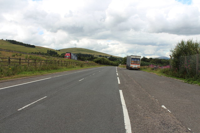 File:Road to Abington near White Hill - Geograph - 4113604.jpg