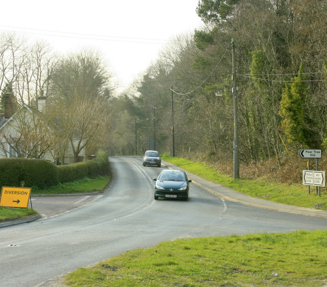 File:B3098 south of Great Cheverell - Geograph - 1235947.jpg