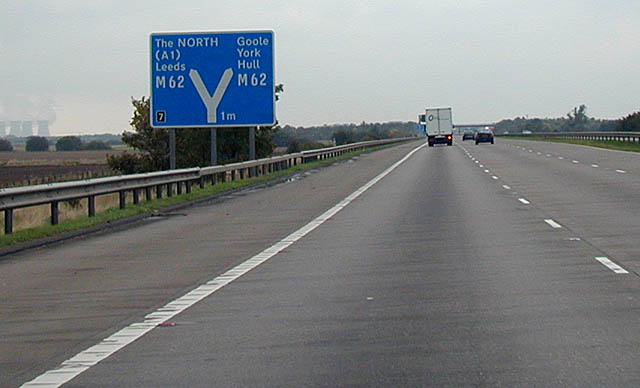 File:M18 approaching the M62 - Coppermine - 4089.jpg