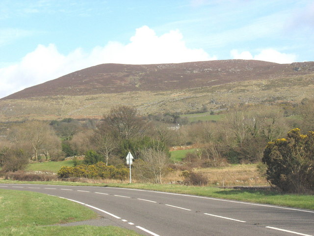 File:Curve in the A4244 near to Jesse James' Bunkhouse - Geograph - 711808.jpg