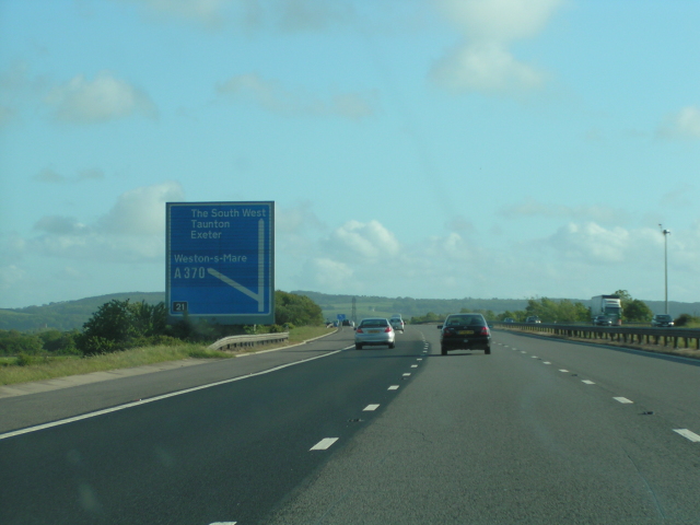 File:Junction 21 on the M5, southbound - Geograph - 1326011.jpg