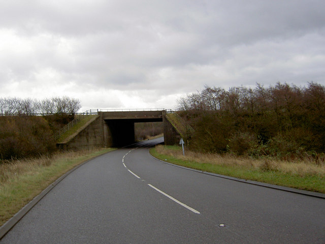 File:M1 motorway bridge over Bolsover Road - Geograph - 634208.jpg