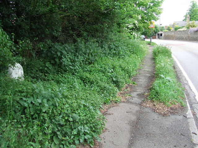 File:Old Milepost - Geograph - 1304766.jpg