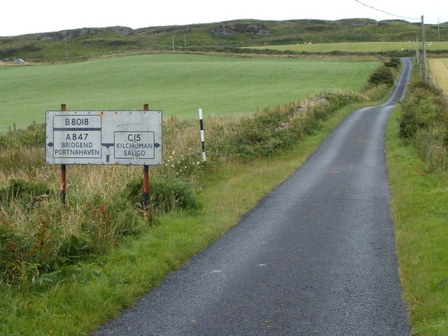 File:Old road sign - Geograph - 213953.jpg