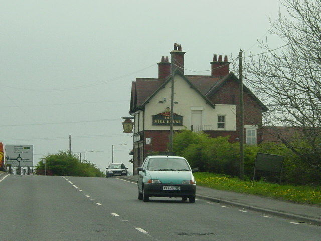 File:The Mill Inn. Springwell - Geograph - 6429.jpg