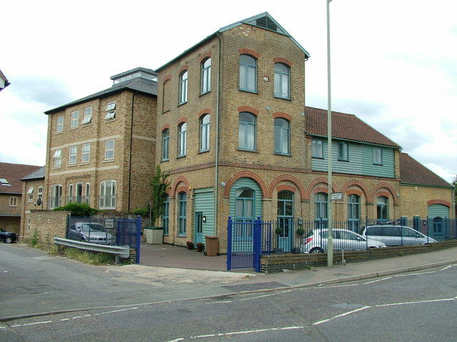 File:Watton Road, Ware (C) Rob Candlish - Geograph - 1976996.jpg