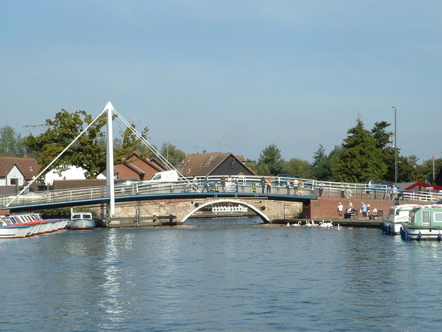 File:Wroxham Bridge - Geograph - 358038.jpg